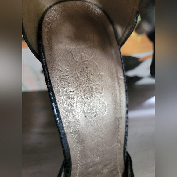 BCBG Paris suede heels - Picture 5 of 9